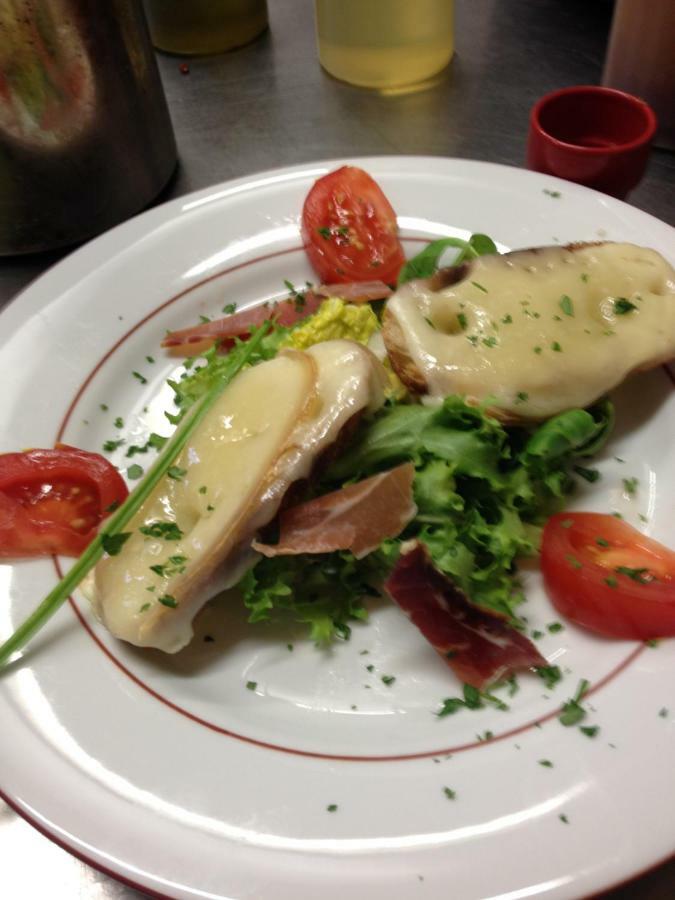 L' Auberge Campagnarde, Lourdes Spa Sauna Restaurant Poueyferre Luaran gambar